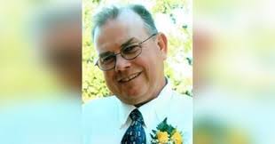 Elizabeth Kalka's Instagram, Twitter & Facebook