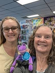 Kelley Pratt's Instagram, Twitter & Facebook