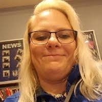 Jeanette Roth's Instagram, Twitter & Facebook