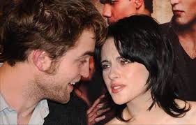 Robert Pattinson and Kristen Stewart Want Baby - ap20c