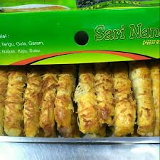 Wafer stick dengan perpaduan crepes yang renyah dan isi krim asli keju berlimpah yang lezat serta mengandung vitamin a, b1, b2, b6, dan b12. Cheese Roll Stick Shopee Malaysia