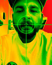 I'd like to welcome the newest member of the BlackWood Bandits Collective  .: Jesse Barba :. @jessexbarba 🌴Artist, Painter, Trouble Maker 🌴 Jesse  brings the bandit style to life with his style