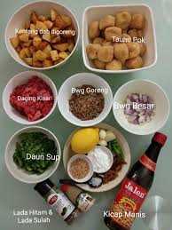 1 biji bawang besar, dikupas dan dipotong halus. Teringin Nak Makan Tauhu Begedil Daging Buat Sendiri Je Ikut Resipi Ni Boleh Letak Banyak Inti Baru Puas Keluarga
