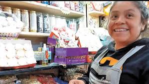 Es Dafne cuarta generación de vendedores