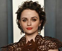 She is widely known for her role as baby ramona quimby in the comedy movie, ramona and beezus. Joey King Height Age In Feet In Ft Celebrity Gossip Celebrity News Hollywood Celebrity News Indian Celebrity News Bollywood Celebrity News Pakistani Celebrity News