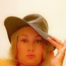 Miranda Chavis's Instagram, Twitter & Facebook