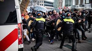 Hundreds of people were arrest. Vehicles Burned Shops Looted In Dutch Curfew Protests Latest Updates