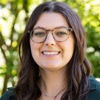 Kelly Peterson's Instagram, Twitter & Facebook