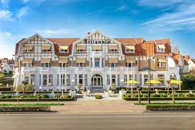 It lies adjacent to the dutch border; Hotel Britannia Knokke Heist Aktualisierte Preise Fur 2021