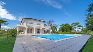 After the death of gianni, his sister, donatella, changed the name to versace. Villa Versace Villa Albarella