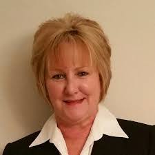 Lynda Fuller's Instagram, Twitter & Facebook