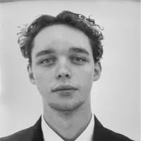 40+ profils pour “Besson”