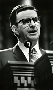 Marion D. Hanks, longtime Mormon leader, dies