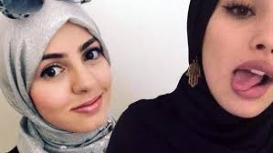Check spelling or type a new query. Mariam Kavakci Kimdir Eski Vekil Merve Kavakci Nin Kizi Mariam Kavakci Nin Hayati Son Dakika Haberleri