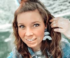 2 red hens, vintage chic for modern mamas :: review and giveaway