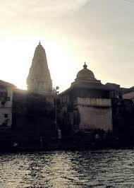 Walkeshwar Temple in Malabar Hill ...