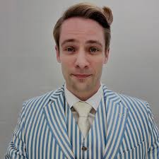 Ending this year with a beautiful theatre experience🦉 This Christmas, I  had the joy of performing in a children's theatre play. 🎭🎶 Thank you  @aelitamusiktheater for this experience ❤️ Wishing you all