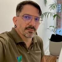 90+ "Freddy Bauer" profiles