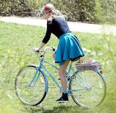 Meanwhile, star magazine has a very interesting story about taylor maybe fooling around on her boyfriend calvin harris. Taylor Swift Legs It The Sun