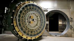 Bankvault Jpg 880 495 Banks Vault Antique Safe Luxury Safe