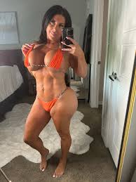 Alexa Azzona - Free nude pics, galleries & more at Babepedia