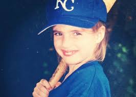 Emma Roberts Biography Photos Facts Family Affairs Height And Weight 2020