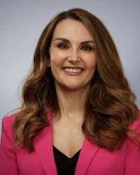 Jennifer Shore's Instagram, Twitter & Facebook