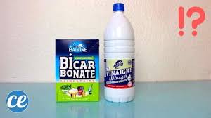 3 Choses A Savoir Avant De Melanger Du Bicarbonate Avec Du Vinaigre Blanc Vinaigre Blanc Pliage Serviette Vinaigre