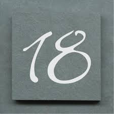 Numeros De Maison Originaux En 2 Plaques D Ardoise Superposees Chaque Plaque Est Unique Et Fabriquee Dans Notre Numero Maison Ardoise Maison
