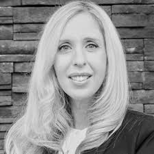 Amanda Litchfield's Instagram, Twitter & Facebook