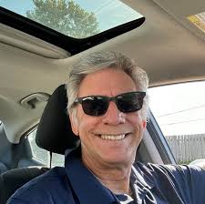 Holton Buggs Official