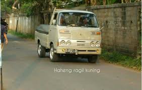 Meskipun begitu, bukan berarti mobil pick up lawas ini tidak dapat. Pin Di Colt T120 Pick Up 1975 1981