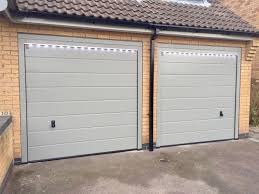 Hormann M Rib Sectionals Silkgrain Ral 7030 Nieuwbouw Garage Afbeeldingen
