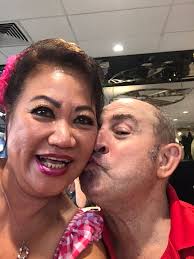 Is the roycroft open for lunch?