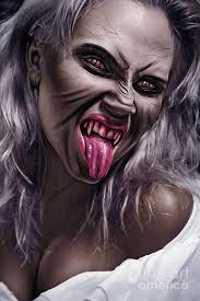 Freaky Vampire By Silvio Schoisswohl Female Vampire Vampire Pictures Vampire Art