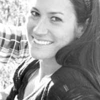 Sara Elms's Instagram, Twitter & Facebook