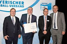 From november 2015 to april 2016, he was acting president of the german football association along with reinhard rauball.1. Regionalsport Hohe Auszeichnung Fur Achim Bruckner Regional Neue Presse Coburg