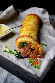Herzhaft Gefullter Englisch Wrap Yorkshire Pudding Roastbeef Wrap Englisch Food Erbsen Kohl Meerrettich Herzhaf Kochrezepte Lebensmittel Essen Herzhaft