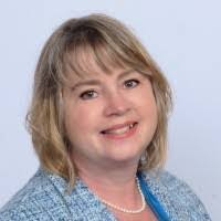 Sally Rubenstein's Instagram, Twitter & Facebook