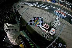 Schedule, lineup, tv and weather information for food city 500. Nascar Bristol Cup Race Results Denny Hamlin Denies Matt Dibenedetto A Statement Victory