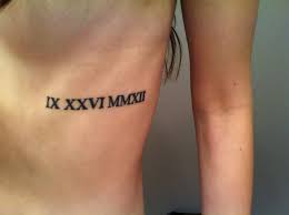 Ideas de tatuajes de números romanos en la muñeca. Roman Numerals Tattoo Rib Tattoo Feminine Tattoo Mine Sexiesttattoos Tatuaje Fecha Tatuajes Fechas
