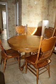 oak kitchen table and chairs : table