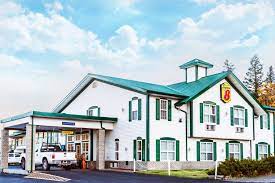 100 mile house, bc ile bağlantı kurmak için şimdi facebook'a katıl. Super 8 By Wyndham 100 Mile House 100 Mile House Bc Hotels