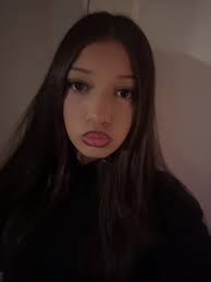 Scarlet Ayala Fanova