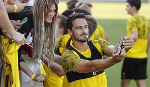 Eden hazard faces lengthy spell out after suffering broken ankle. Bvb Transfers 2019 20 Hummels Hazard Brandt Und Co Alle Neuzugange Von Borussia Dortmund