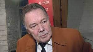 Kari Tapio omin sanoin ja ystävien kertomana