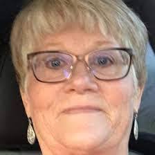 Janine Minton's Instagram, Twitter & Facebook