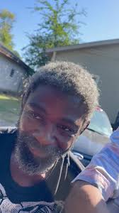 Time to get dolled up Queen!! 🦋