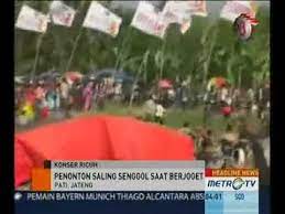 Srikaton adalah desa di kecamatan kayen, pati, jawa tengah, indonesia. Srikaton Kayen Pati Konser Ricuh Youtube