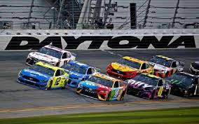 Nascar live race coverage, latest news, race results, standings, schedules, and driver stats for cup, xfinity rearview mirror: Sunday S Daytona 500 Betting Odds Favor A Denny Hamlin Victory